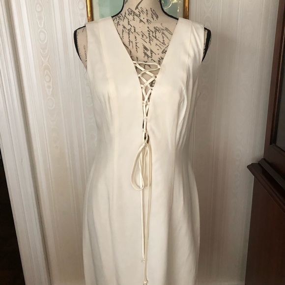 SHIFT DRESS - Picture 1 of 16